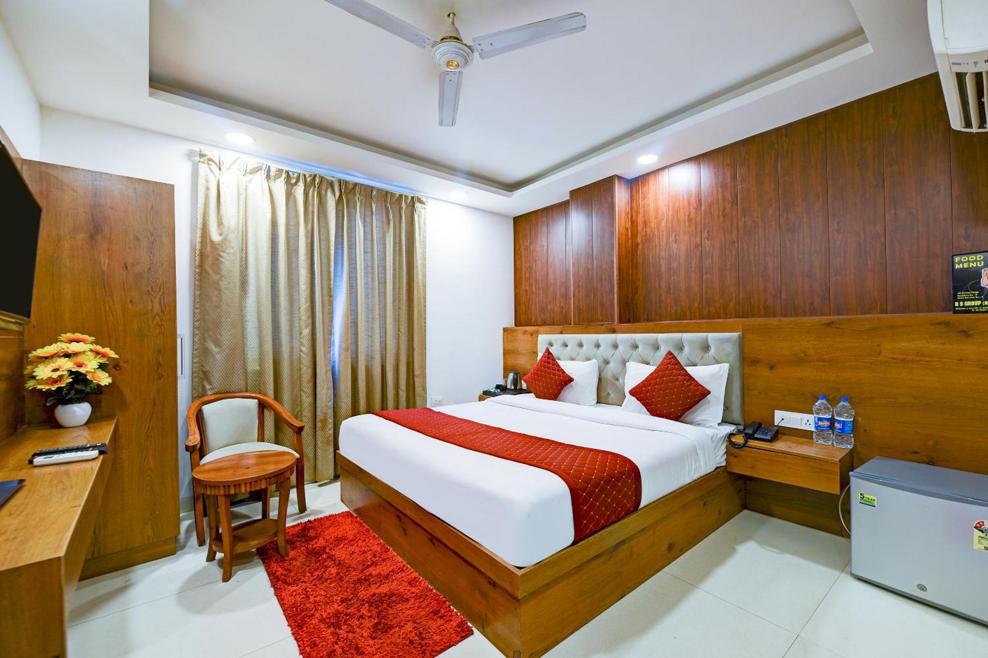 Hotel Grand Qubic Near Delhi Airport Nova Deli Exterior foto