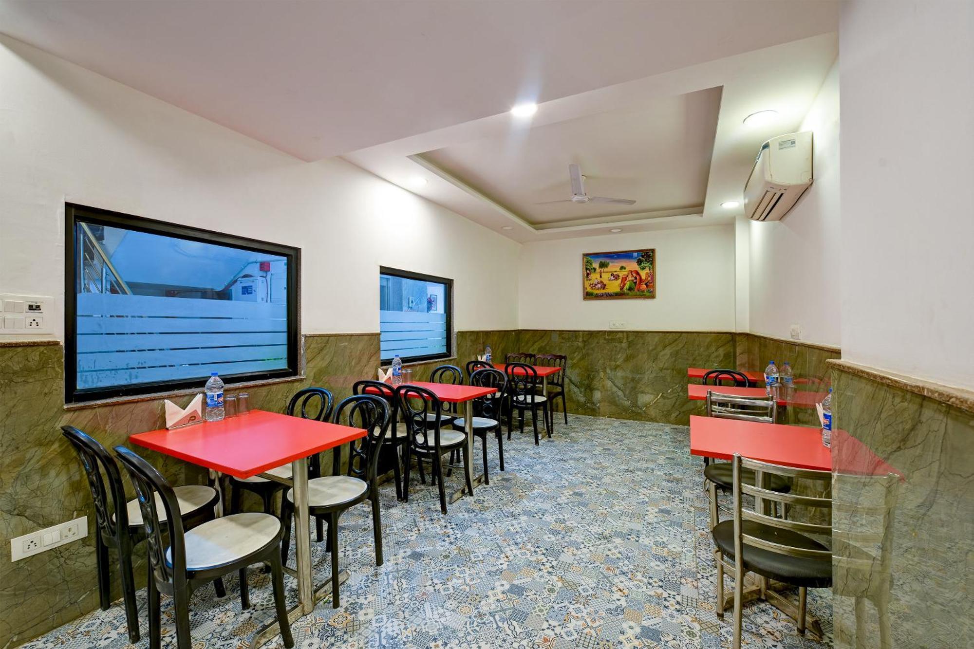 Hotel Grand Qubic Near Delhi Airport Nova Deli Exterior foto